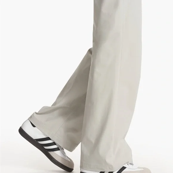 NWT Vuori Meta Wideleg Vapor - Picture 5 of 5